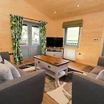 Semesterbostad Oak *